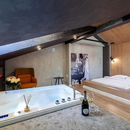 Royal Vip Jacuzzi Apart Lwów Zewnętrze zdjęcie