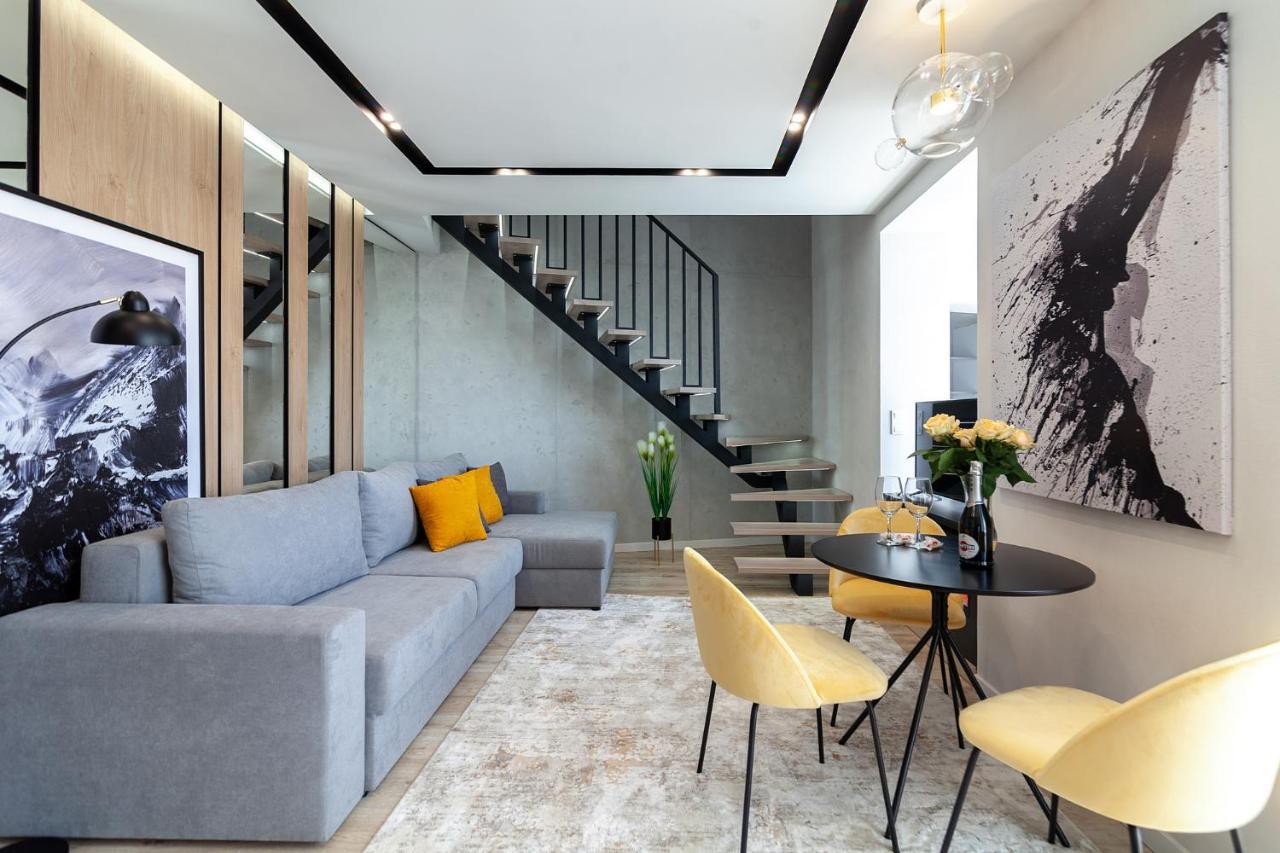 Royal Vip Jacuzzi Apart Lwów Zewnętrze zdjęcie