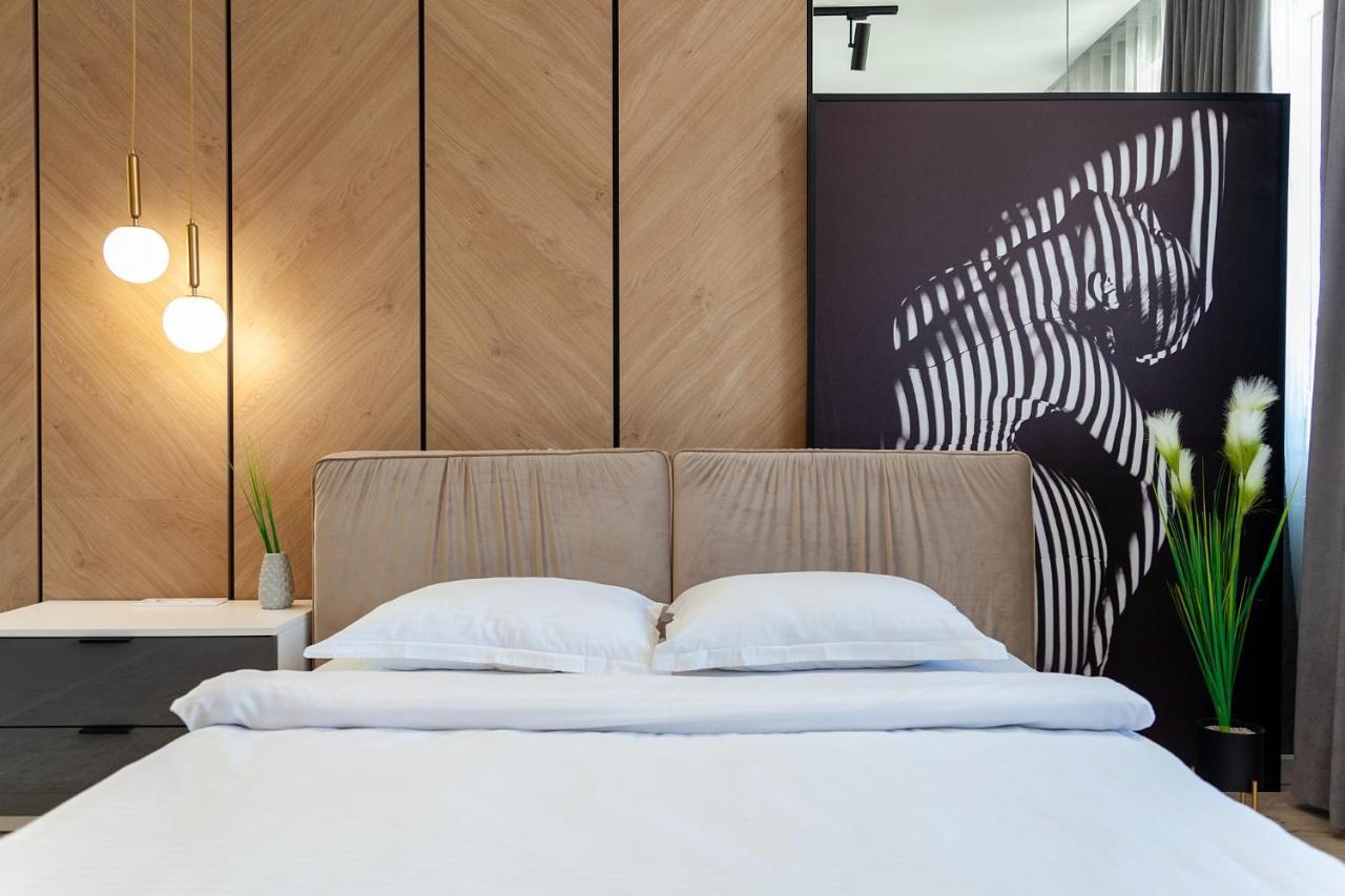 Royal Vip Jacuzzi Apart Lwów Zewnętrze zdjęcie