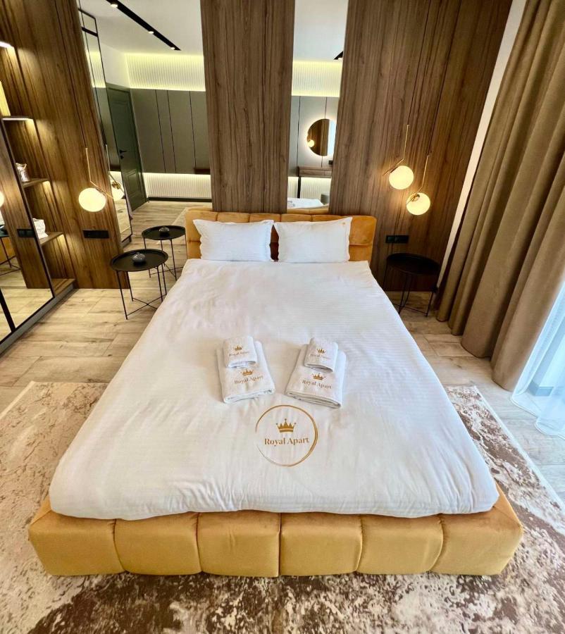 Royal Vip Jacuzzi Apart Lwów Zewnętrze zdjęcie