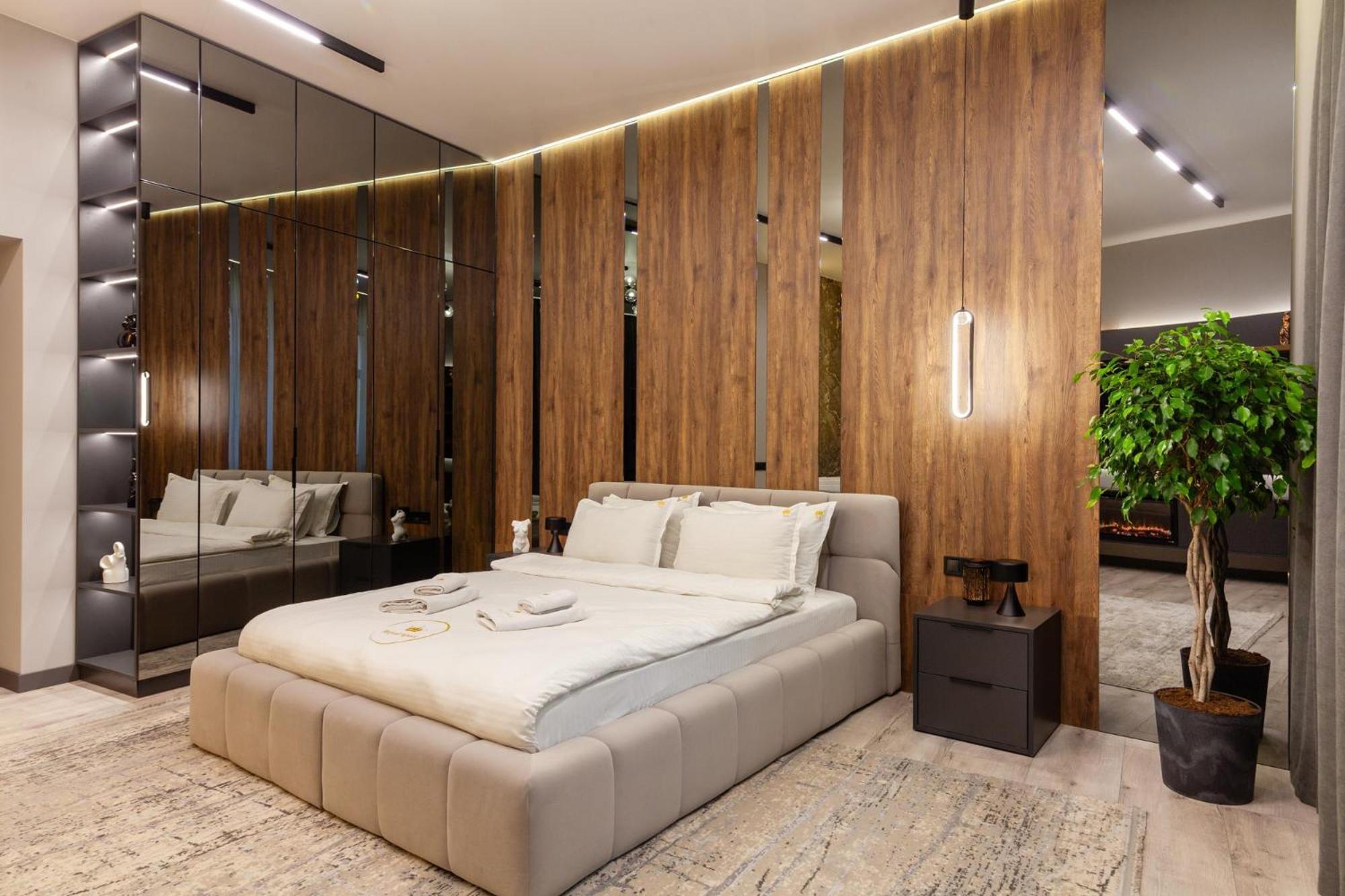 Royal Vip Jacuzzi Apart Lwów Zewnętrze zdjęcie