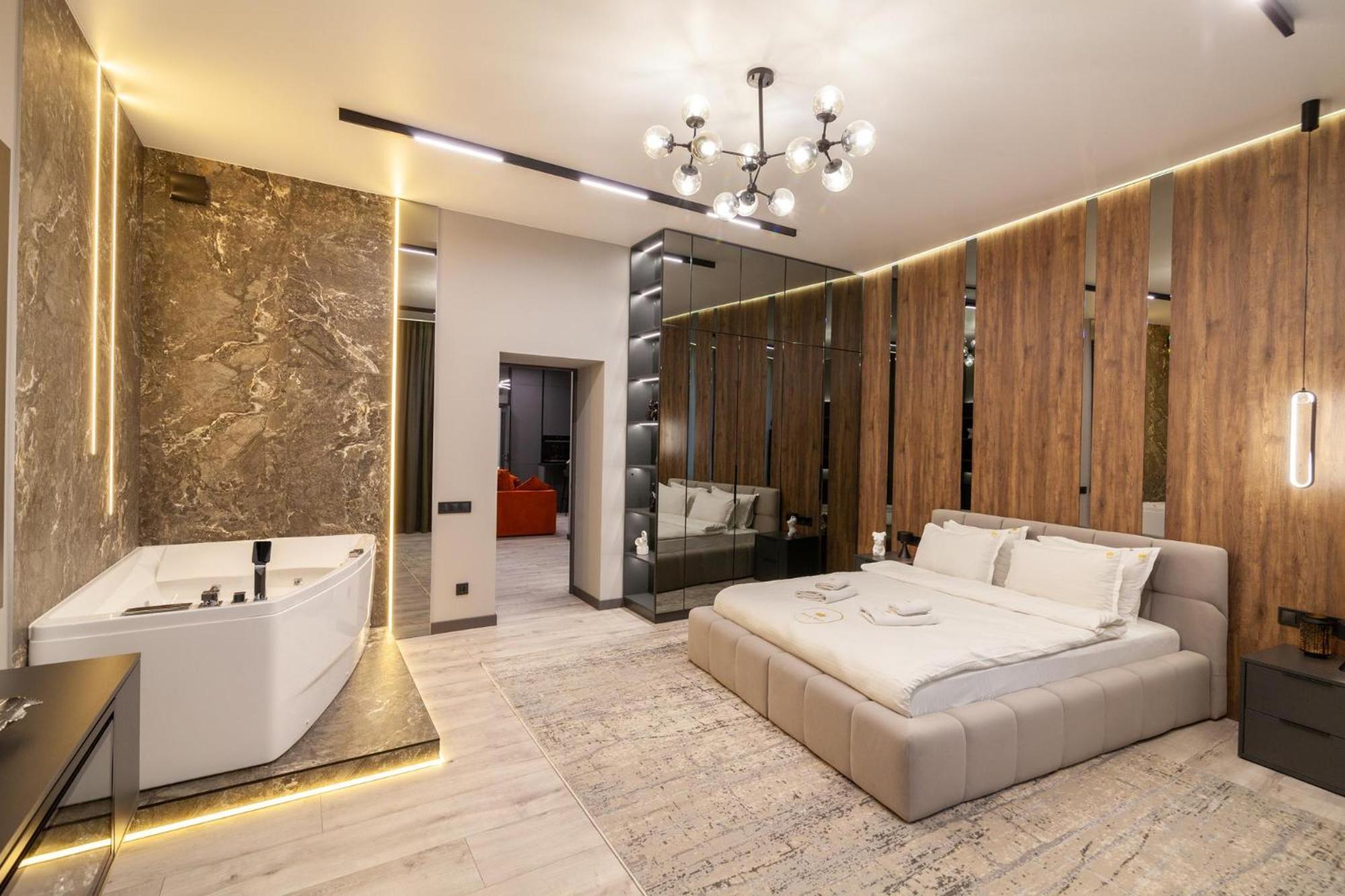 Royal Vip Jacuzzi Apart Lwów Zewnętrze zdjęcie